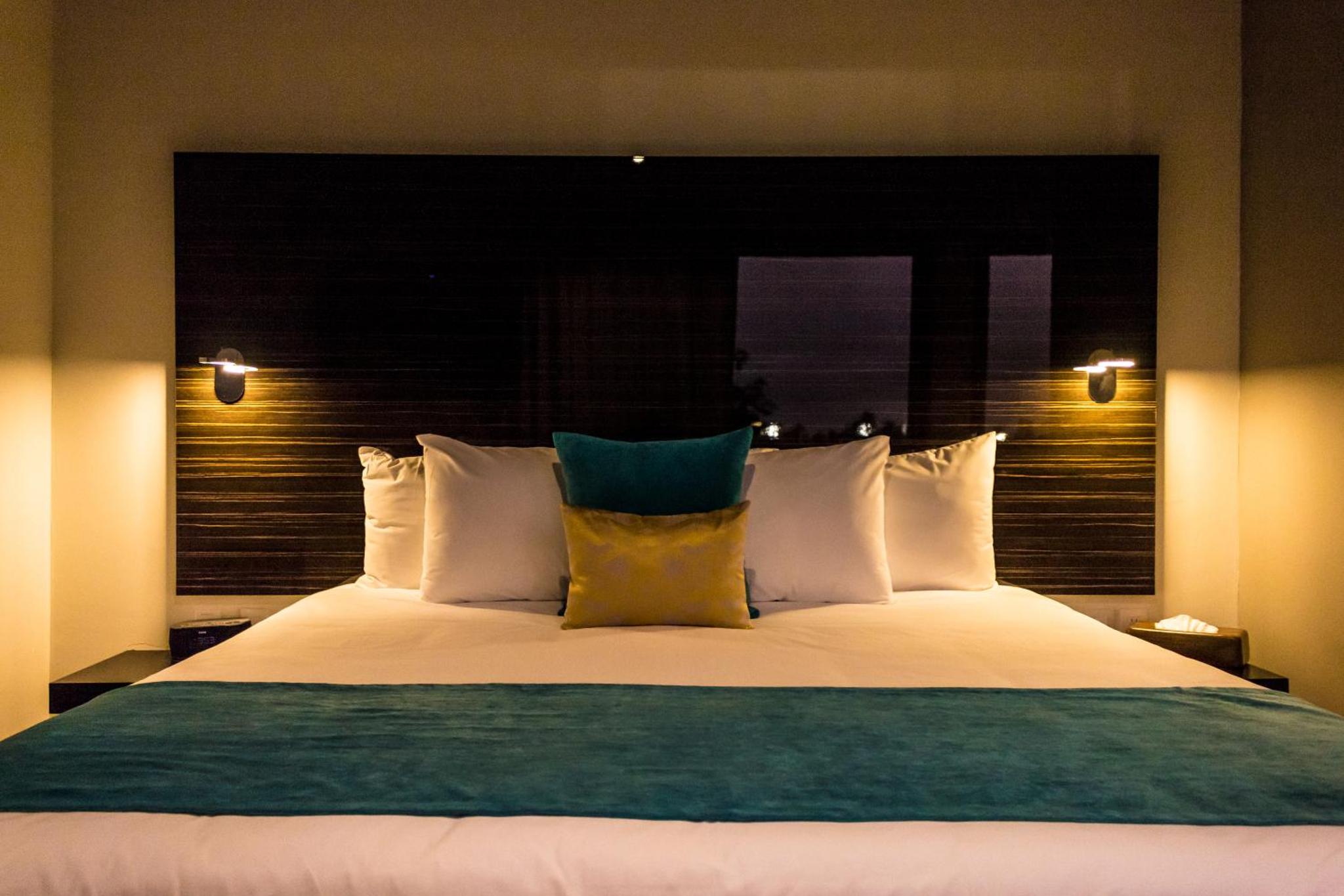 Habitación con cama king